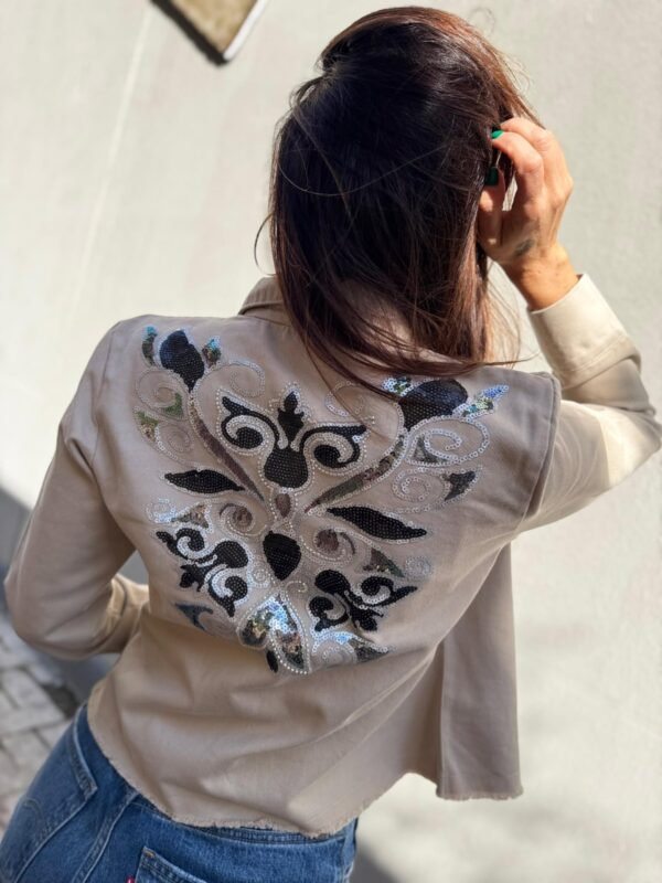 Campera Back Shine