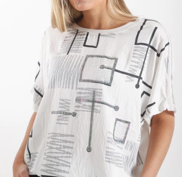 Remera Geométrica Prisma (2) Remera Geométrica Prisma