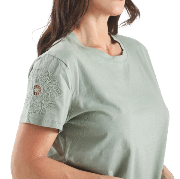 Remera Mandala Essence