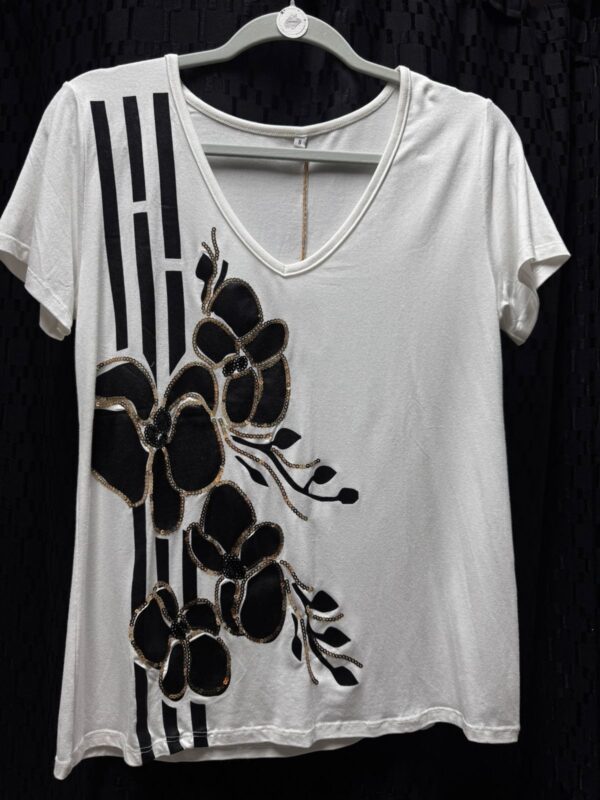 Remera Black Blossom