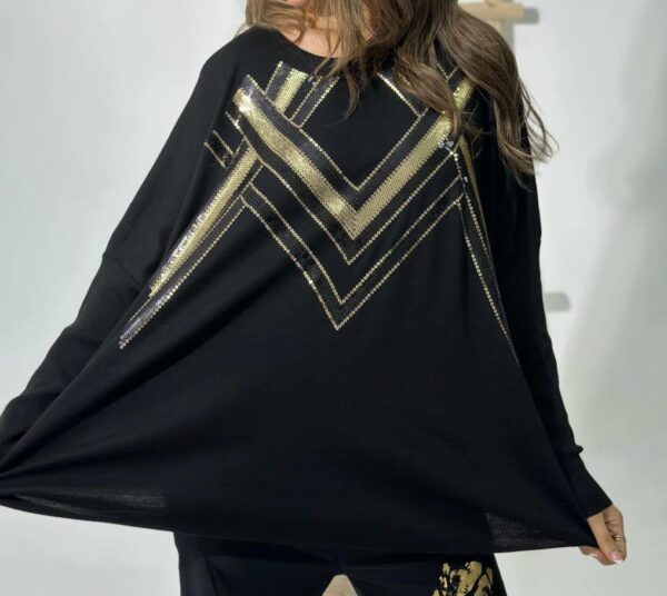 WhatsApp Image 2026-01-11 at 12.09.46 (2) Buzo Golden Arrow