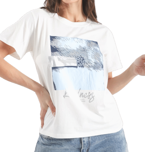 a588ba37-5f85-42e0-8104-9a53b8a8c05a Remera Kind Aura