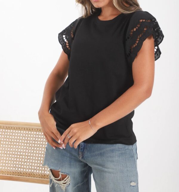 img_1592-7f628dfda0604b163017621124562393-1024-1024 Remera Aura Lace