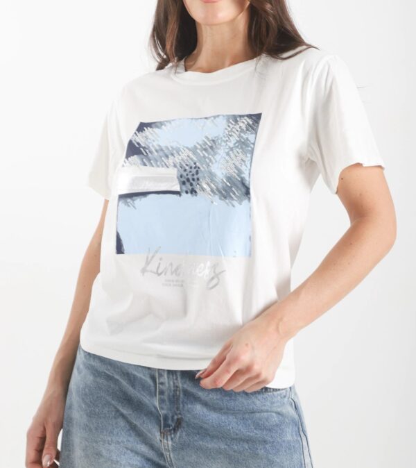 img_8836-6d3bd11791c7ceff6117596074027207-1024-1024 Remera Kind Aura