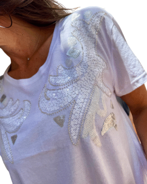 Remera WHITE AURA