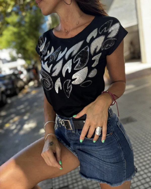 Remera Eclipse Salvaje