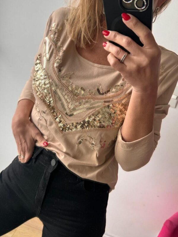 WhatsApp Image 2026-03-07 at 21.53.54 Remera LUMIA