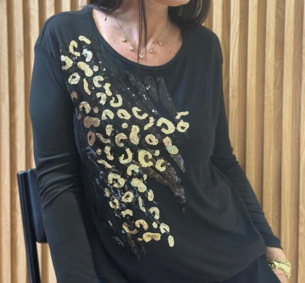WhatsApp Image 2026-03-07 at 21.53.55 (2) Remera SAVANNA