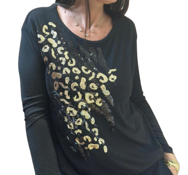 WhatsApp Image 2026-03-07 at 21.53.55 (2) - Editada Remera SAVANNA