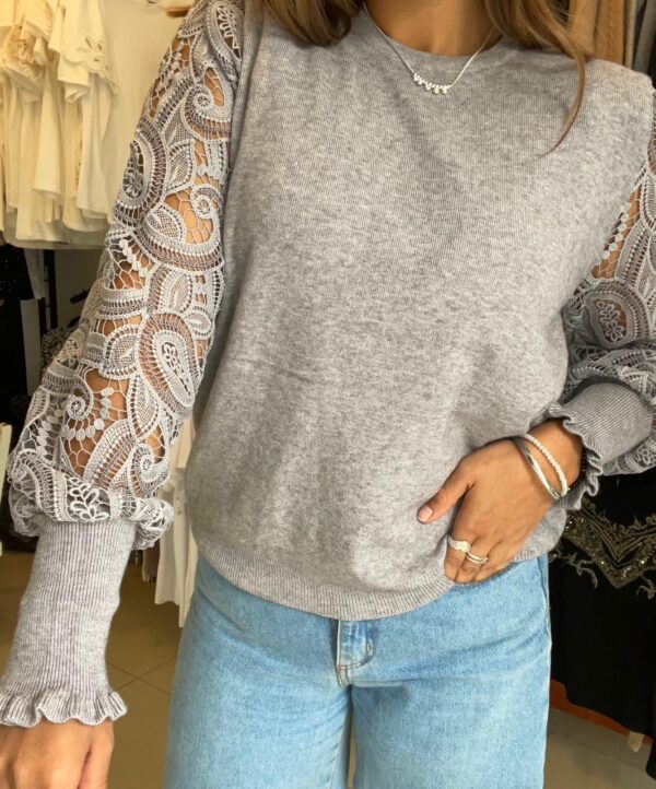 Sweater Romantic Lace
