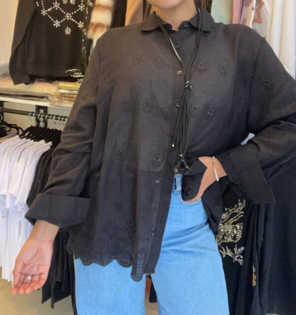 Camisa Noir Delicate