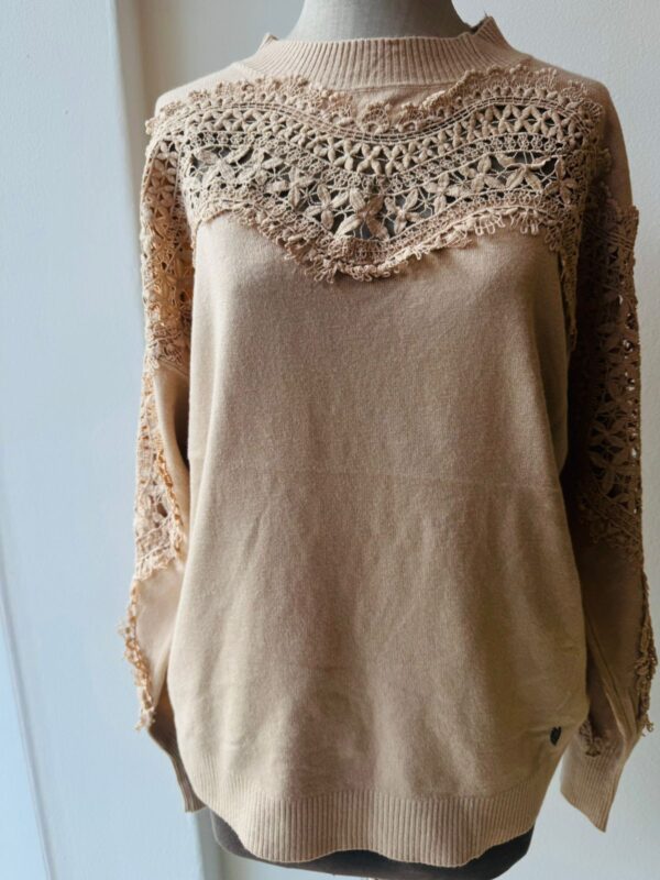 WhatsApp Image 2026-04-18 at 16.54.11 Sweater Aurora