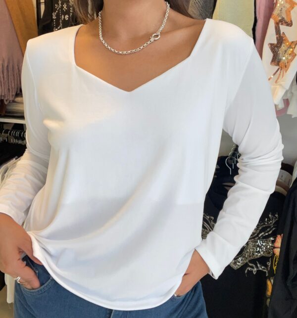 Remera Escote Aura