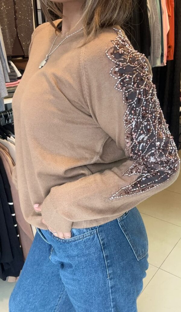 WhatsApp Image 2026-07-11 at 11.39.56 AM (1) Sweater ONYX