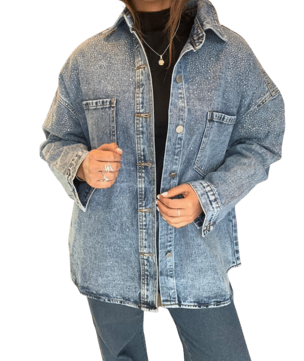 a68e64e9-3428-4b98-a80e-e6d435951565 Campera STRASS