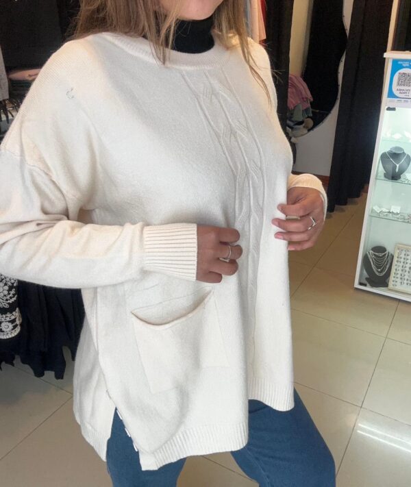 WhatsApp Image 2026-06-23 at 7.09.07 PM (2) Sweater NÓRDIC