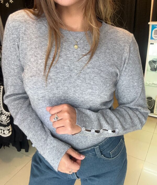 WhatsApp Image 2026-06-23 at 7.28.49 PM (1) Sweater ELARA