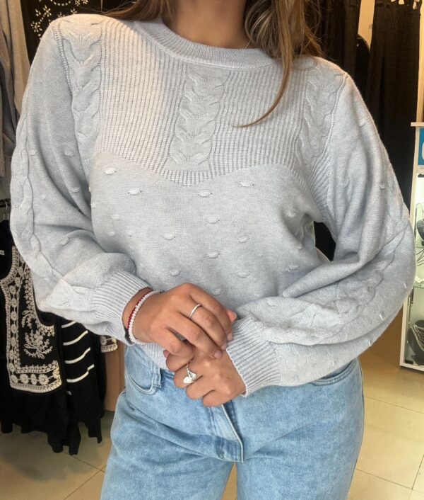 WhatsApp Image 2026-06-23 at 7.34.34 PM (2) Sweater NOVV