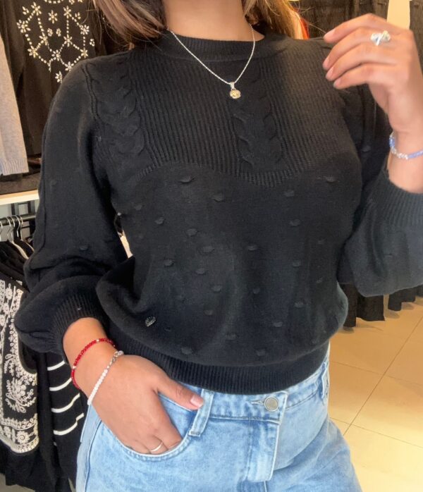 WhatsApp Image 2026-06-23 at 7.34.35 PM (3) Sweater NOVV