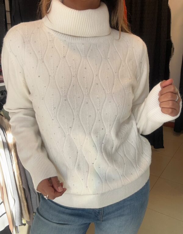 WhatsApp Image 2026-07-13 at 5.28.48 PM (2) Sweater LUMEN
