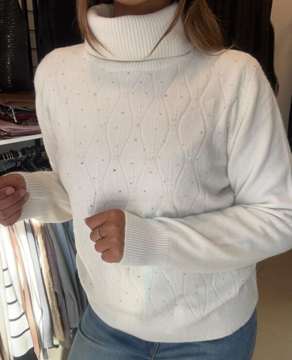 WhatsApp Image 2026-07-13 at 5.28.48 PM (3) Sweater LUMEN