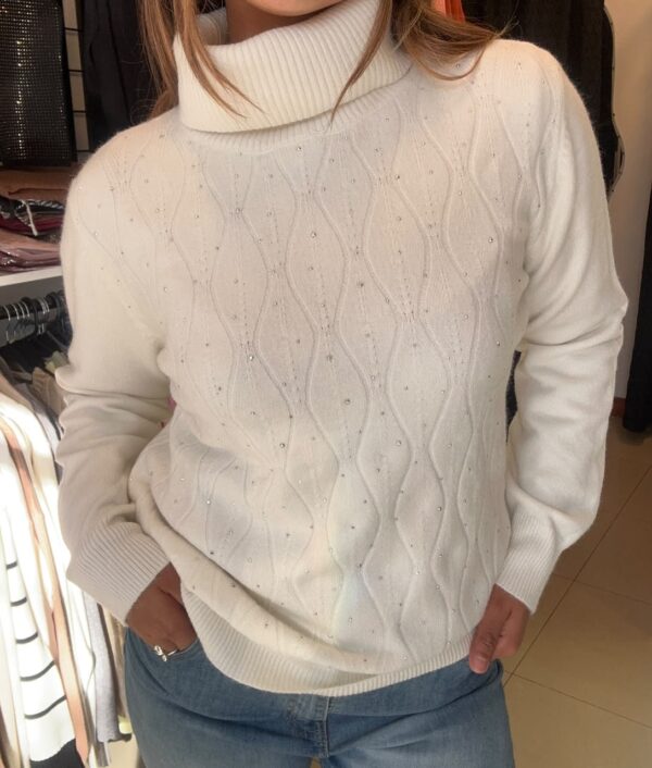 WhatsApp Image 2026-07-13 at 5.28.49 PM Sweater LUMEN