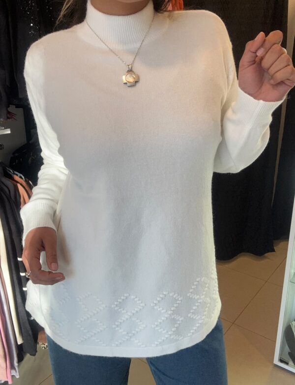 WhatsApp Image 2026-07-14 at 7.23.54 PM (2) Sweater ZEA