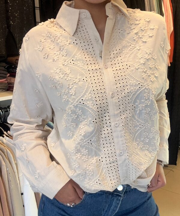 WhatsApp Image 2026-07-17 at 6.00.12 PM Camisa LARY