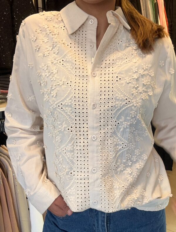 WhatsApp Image 2026-07-17 at 6.00.14 PM Camisa LARY