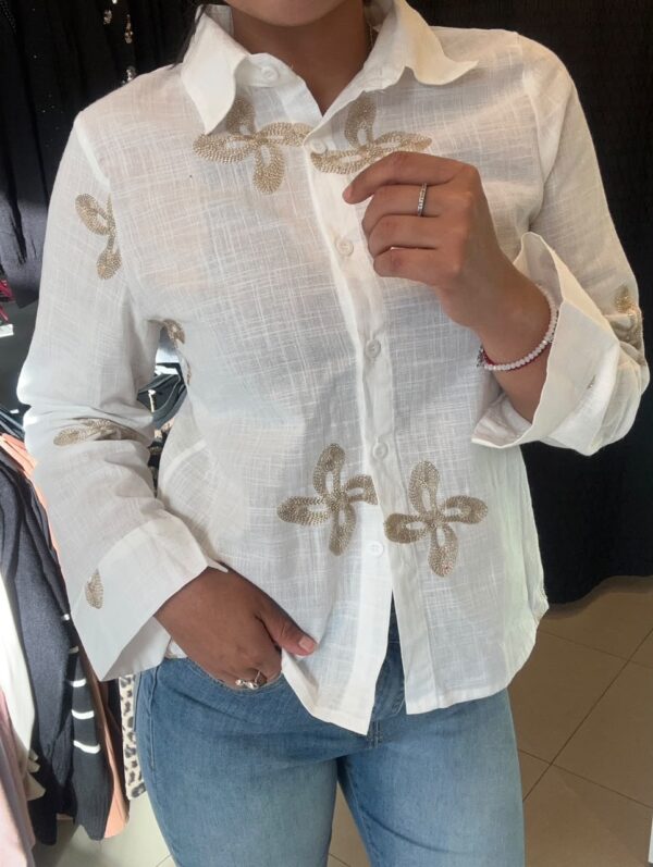 WhatsApp Image 2026-07-17 at 6.00.17 PM Camisa LUM