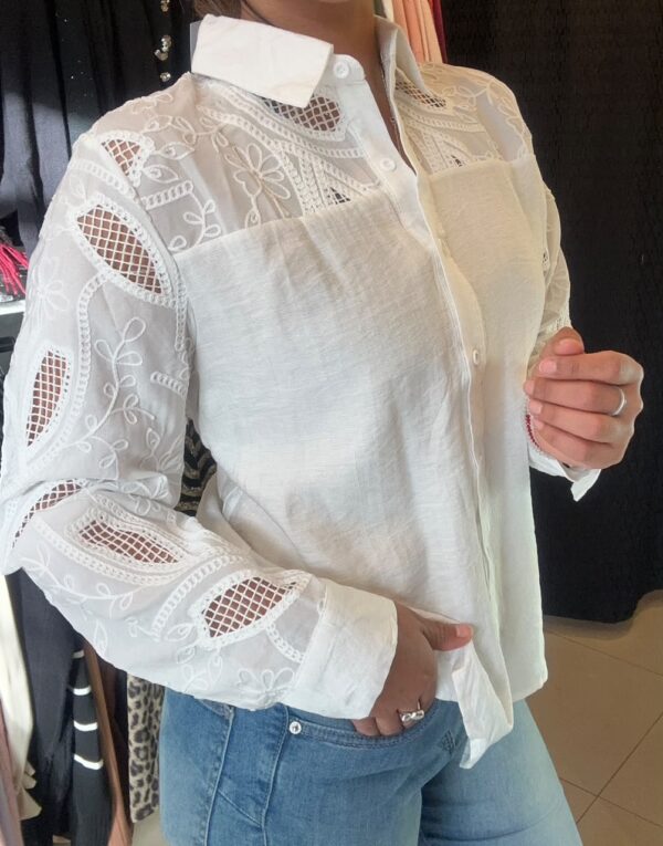 WhatsApp Image 2026-07-17 at 6.00.18 PM (2) Camisa ERIT