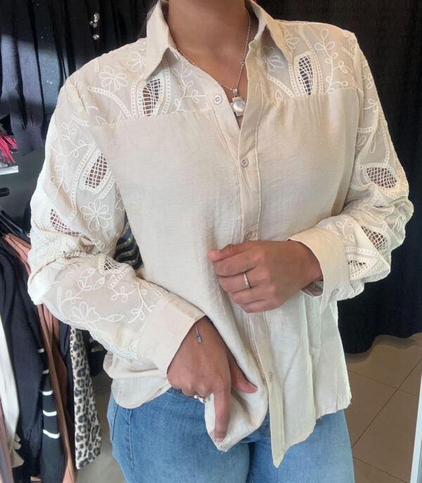 WhatsApp Image 2026-07-17 at 6.00.19 PM (2) Camisa ERIT