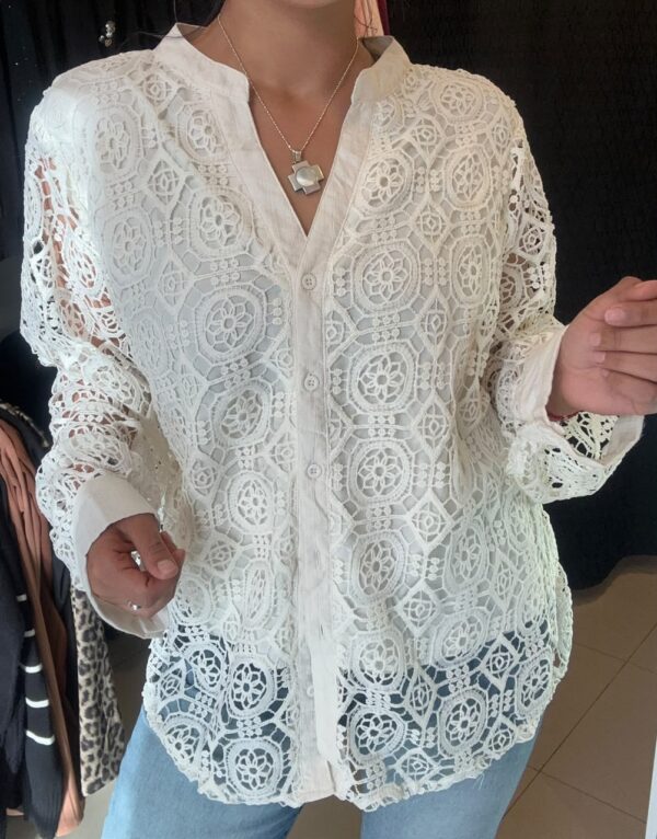 WhatsApp Image 2026-07-17 at 6.00.23 PM (1) Camisa ÉVORA