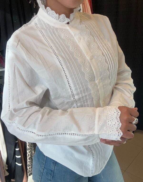 WhatsApp Image 2026-07-17 at 6.00.23 PM Camisa LURE