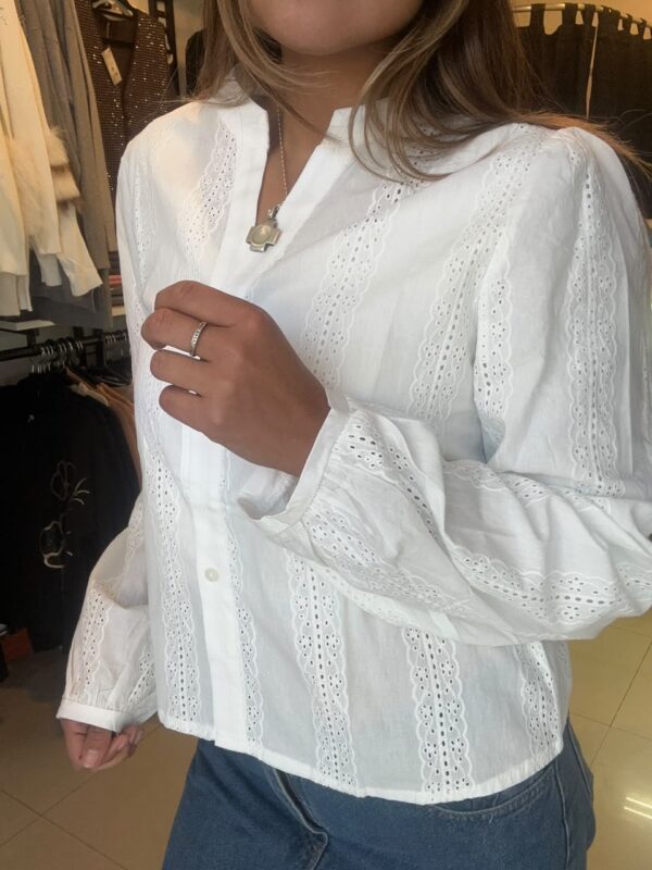 WhatsApp Image 2026-07-20 at 5.36.37 PM Camisa ÉLOI