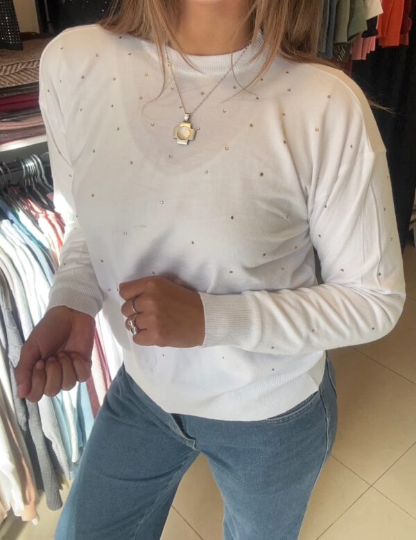 WhatsApp Image 2026-07-21 at 9.54.39 AM (1) Sweater NÖRA
