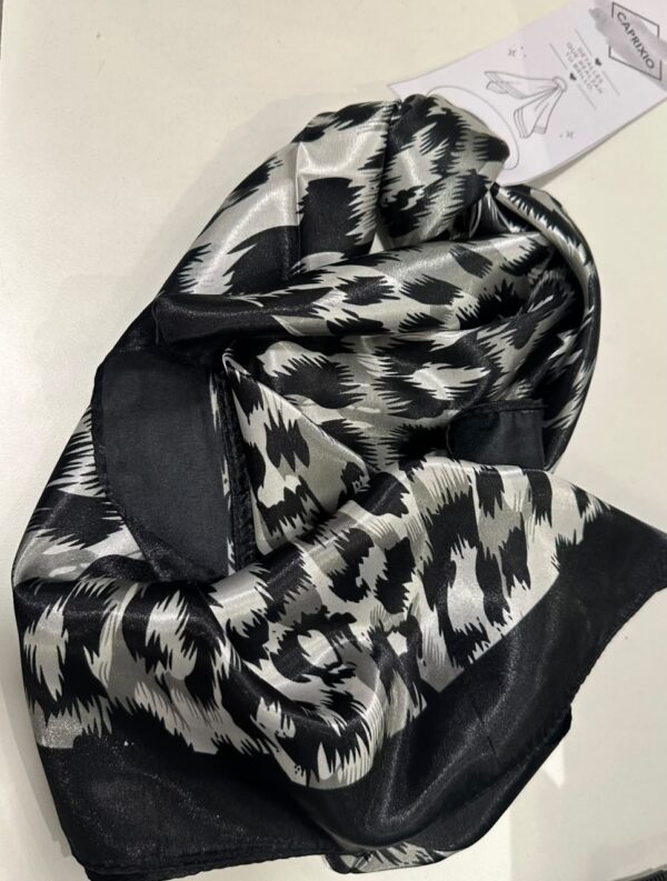 WhatsApp Image 2026-07-23 at 6.00.57 PM (3) Pañuelo VELVET