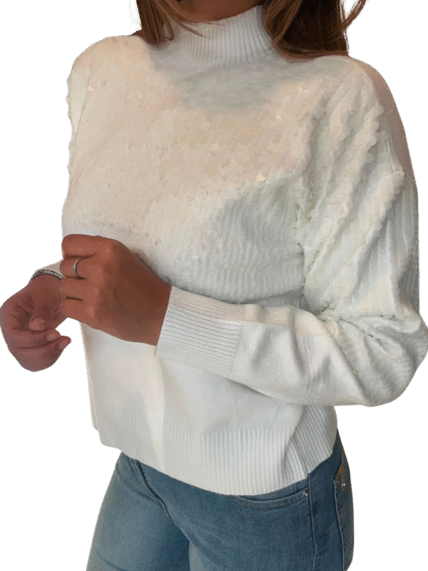 ae9e7817-594b-4e1e-82f9-59db0598d1f0 SWEATER NÁCAR