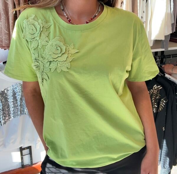REMERA FLEUR